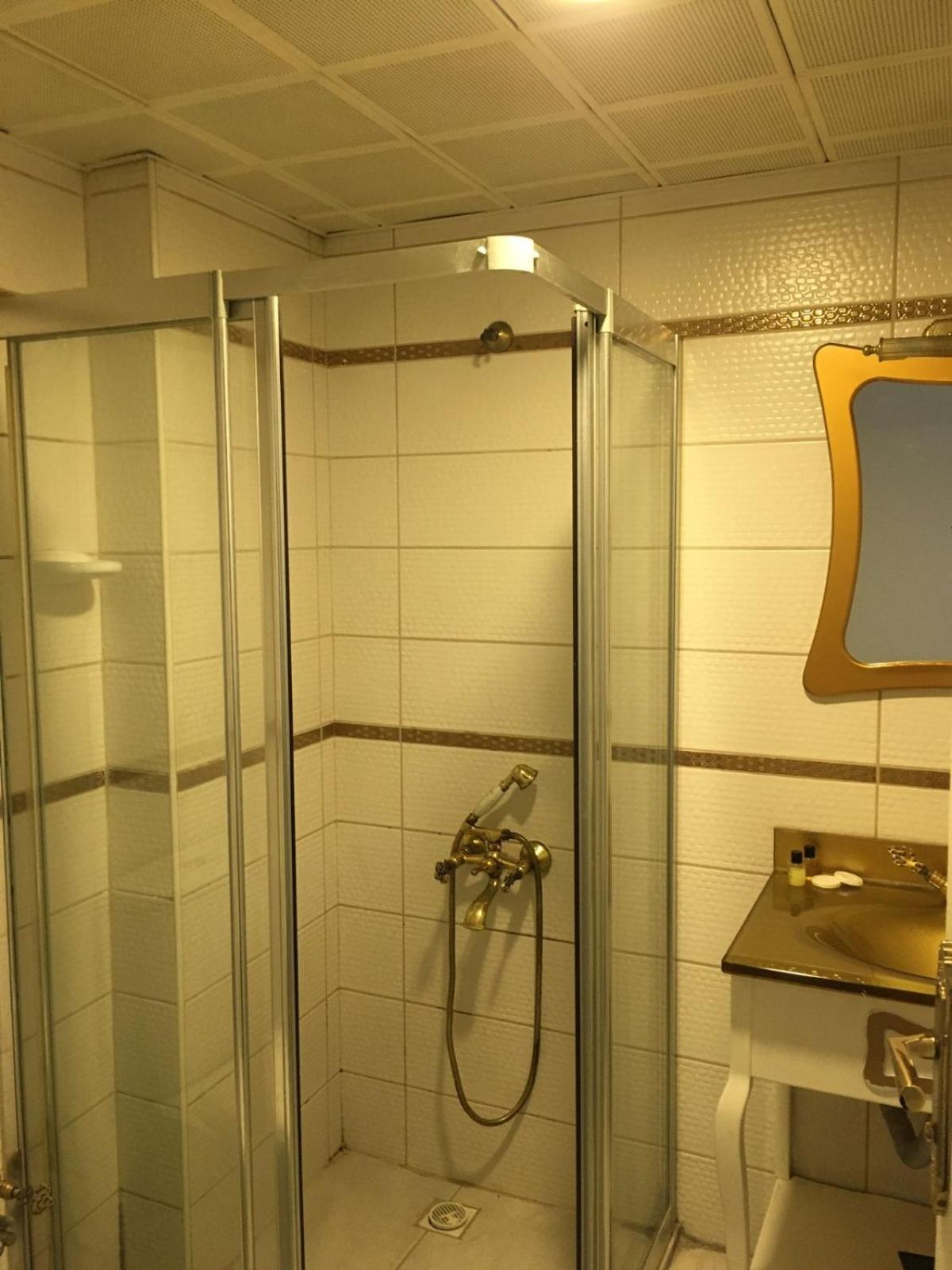 Ueckale Otel Restaurant Bostanci Bagian luar foto