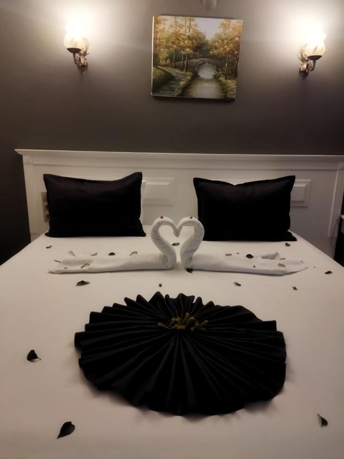 Ueckale Otel Restaurant Bostanci Bagian luar foto